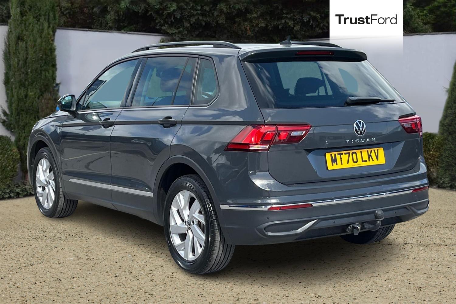 Volkswagen Tiguan Photo 1