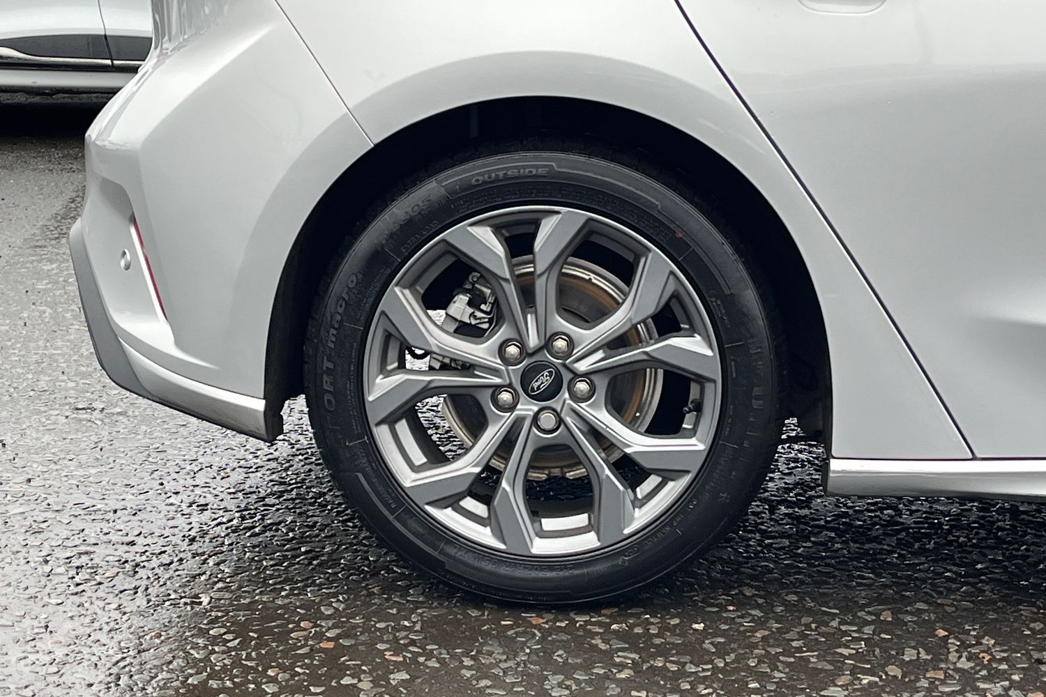 Ford FOCUS Photo 7