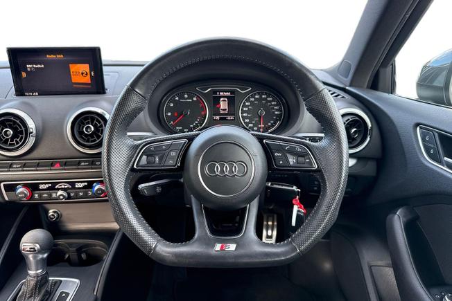 AUDI A3 Photo 11