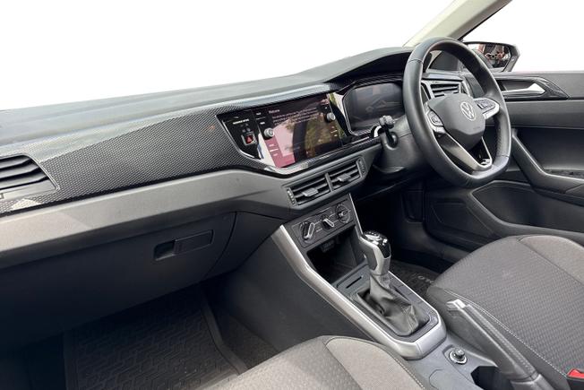 VOLKSWAGEN Polo Photo 2