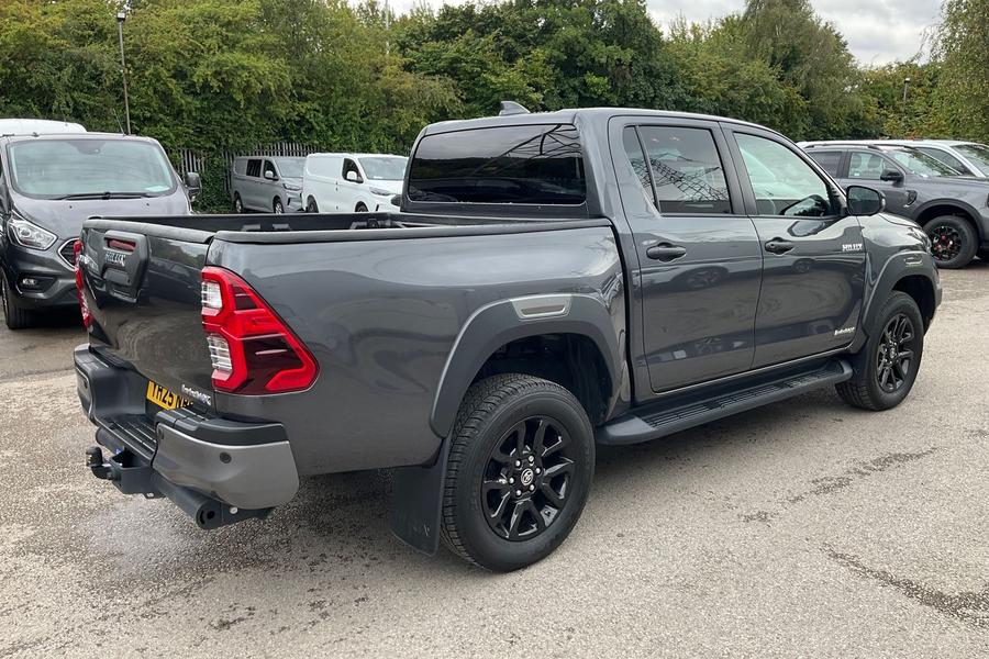 Toyota Hilux Photo autoimg-3d1badb0964a7c6207b2299fde31f863b55304c7.jpg