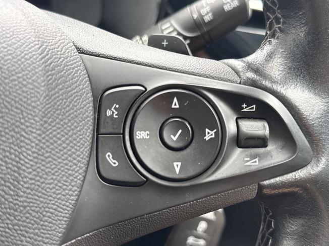 VAUXHALL Corsa Photo 17