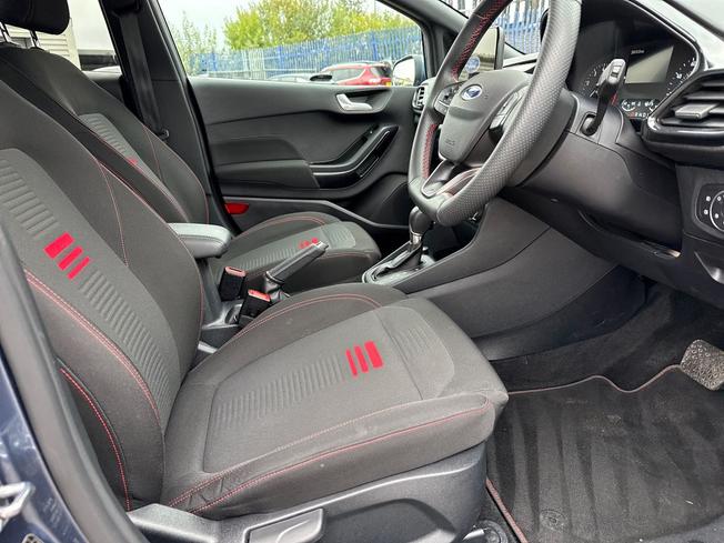 FORD Fiesta Photo 26