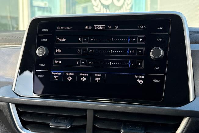 VOLKSWAGEN T-Roc Photo 34