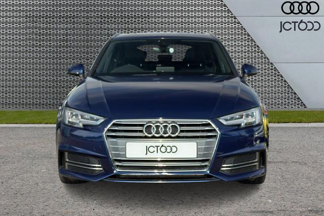 Audi A4 Avant Photo 8