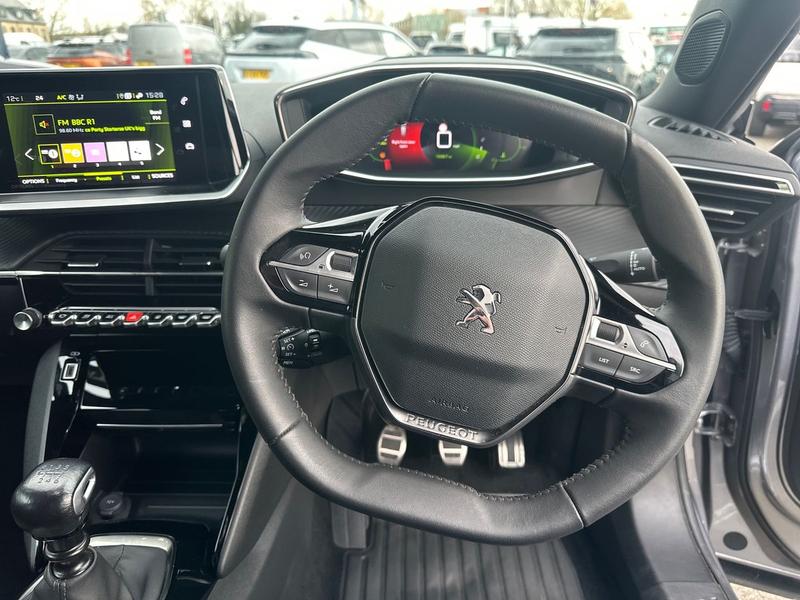 Used Peugeot 2008 NU23XYD 32