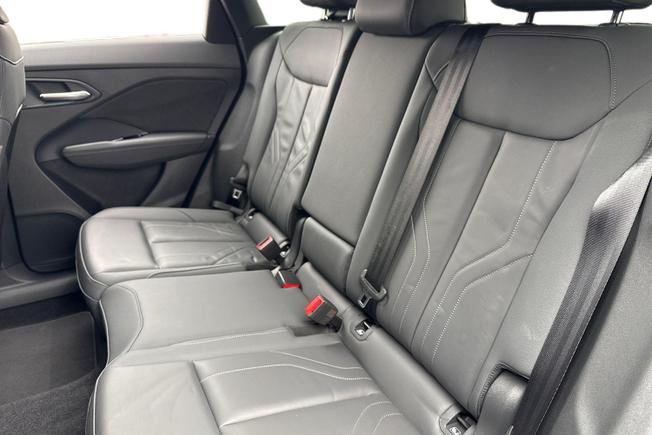 Audi Q3 Photo 9