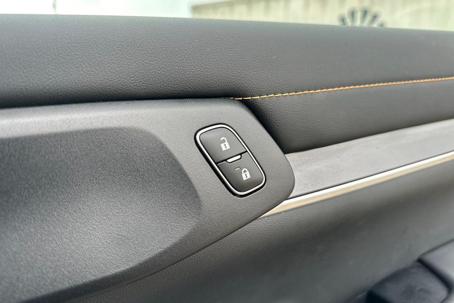 Ford RANGER Photo autoimg-3d3091ff2b864bd301eb658bbdf018ce247c71e9.jpg