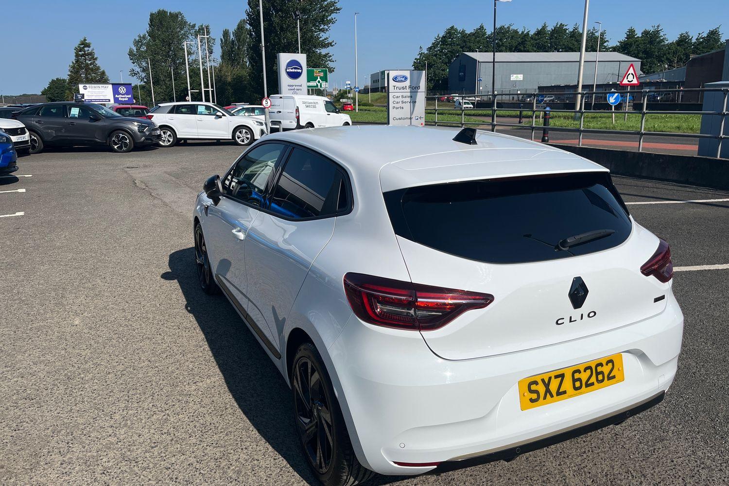Renault CLIO Photo 37