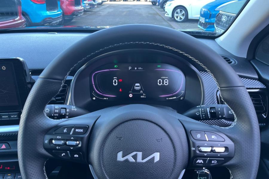 Kia STONIC Photo autoimg-3d365ceb74820530d6b098e876b1f3b70b53626b.jpg