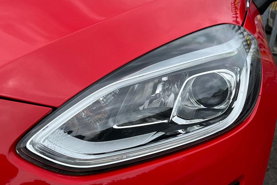 Ford FIESTA Photo autoimg-3d39a29748487802be4c625ce4aeaefe41b24141.jpg