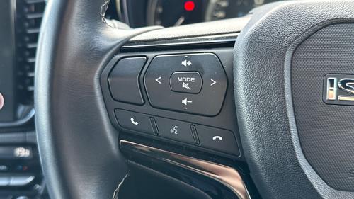 Isuzu D-MAX Photo autoimg-3d3ab1d4842bfa9bc73cf92bb57abb43fbf08cea.jpg