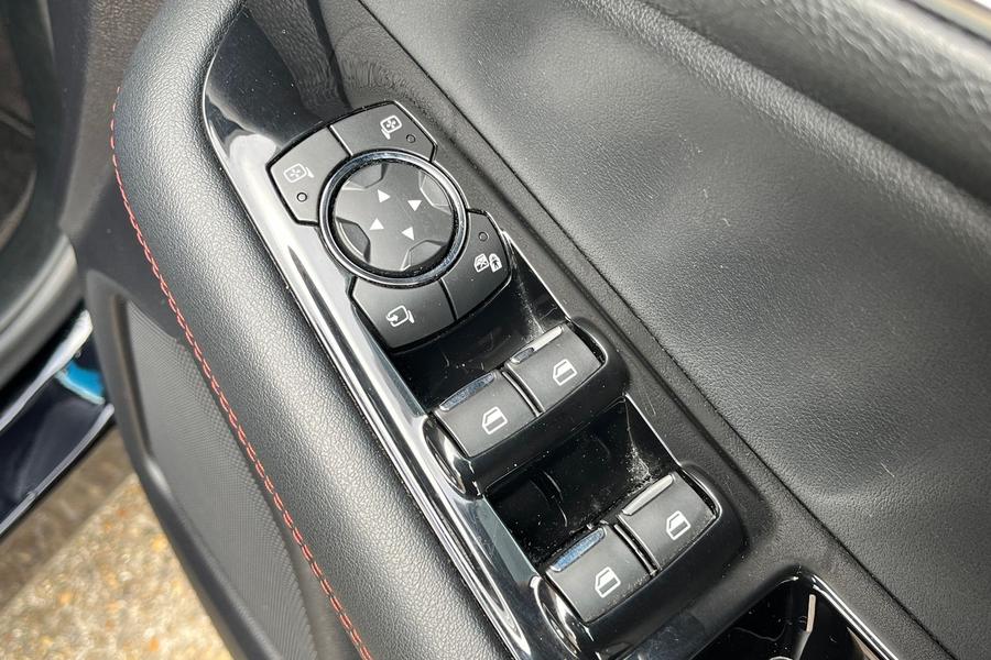 FORD EDGE Photo autoimg-3d3ac0051fb5304dd32935fc7b53fb93223a2bcd.jpg