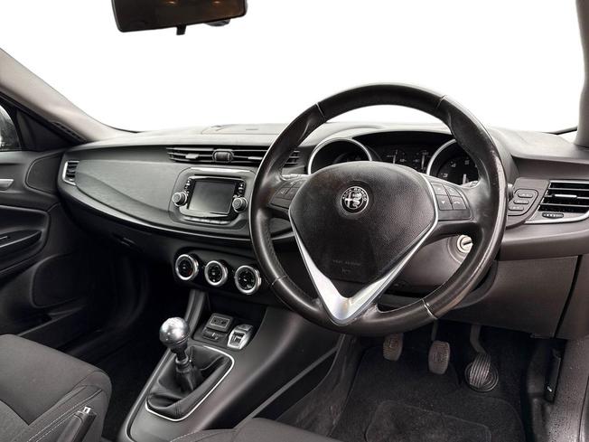 ALFA ROMEO Giulietta Photo 6