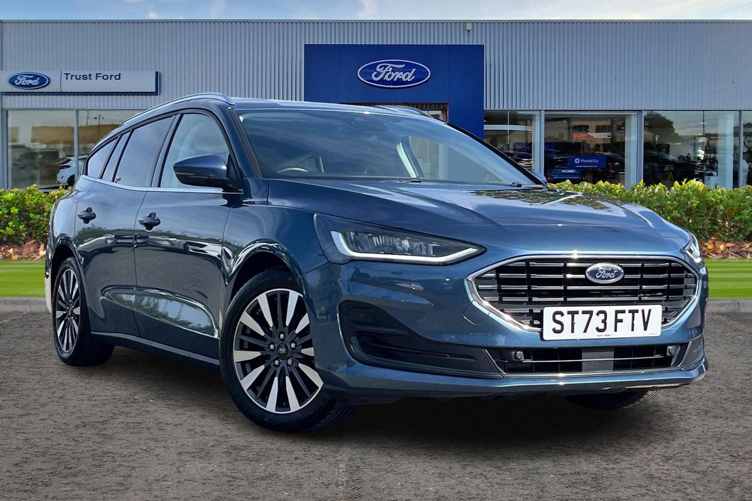 Ford FOCUS Photo 0