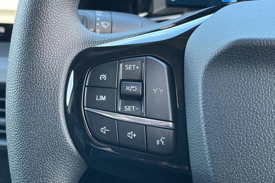 Used FORD E-TRANSIT COURIER YO75HFX 26