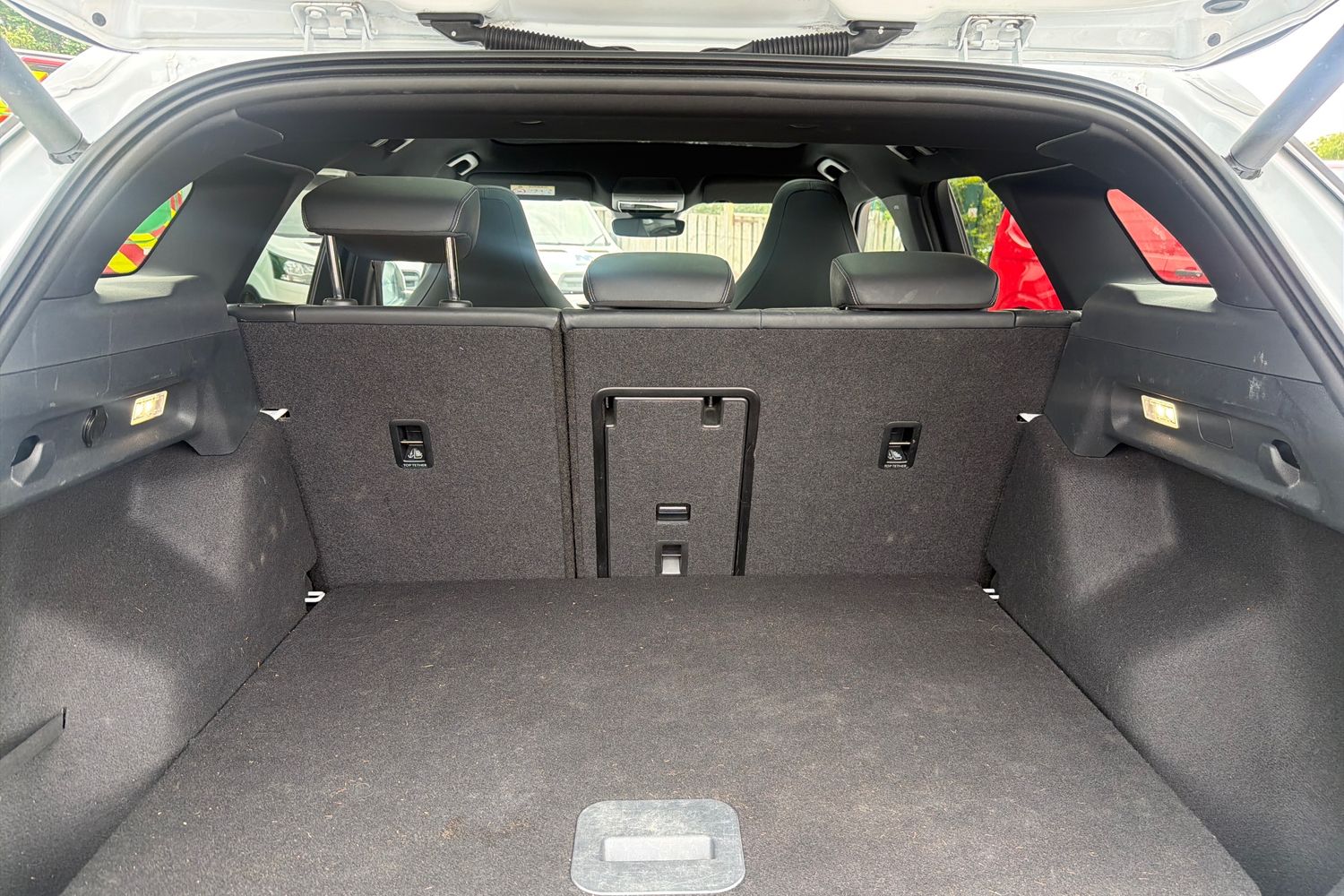 Ford Explorer Photo 20
