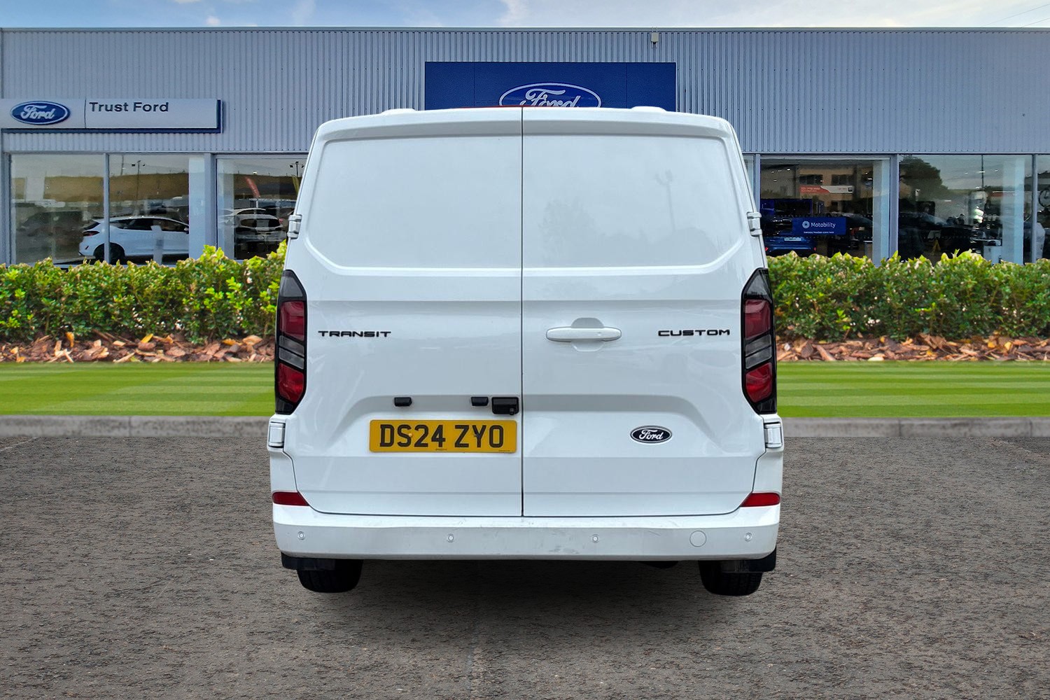 Ford TRANSIT CUSTOM Photo 12