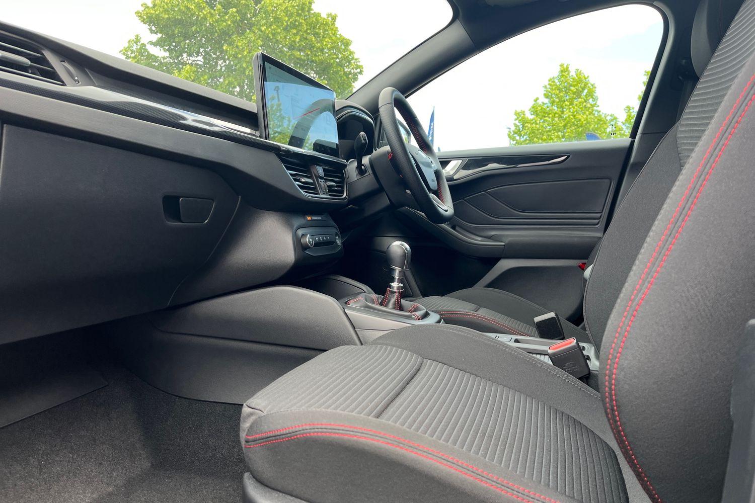 Ford FOCUS Photo 17
