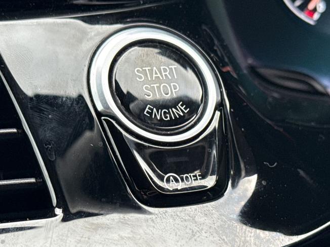 BMW 5 Series Photo 32