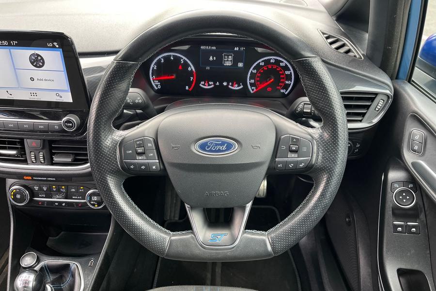 Ford FIESTA Photo autoimg-3d466704aefe5b2bb82dc6d1feef3e4fd06959e8.jpg