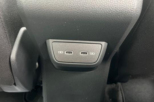 Volkswagen Polo Photo autoimg-3d48b2bb1e2f0c50c95d36183044f21b2aff28ce.jpg