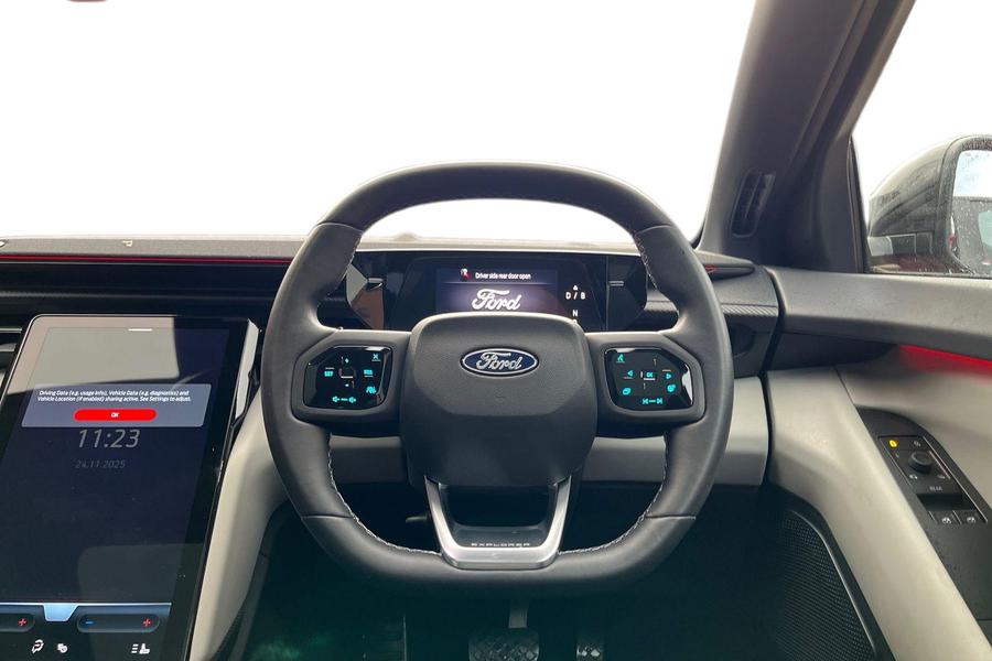 Ford Explorer Photo autoimg-3d48d59b6f1599f885520cb23082d3575fa608a9.jpg
