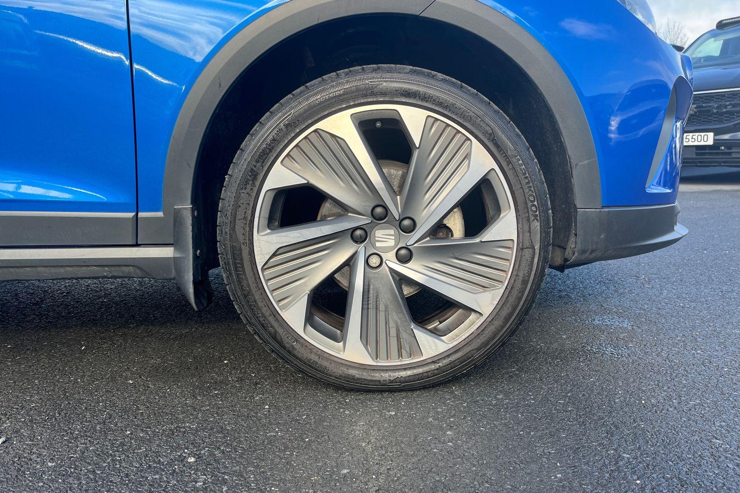 SEAT ARONA Photo 7