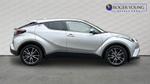 Toyota C-HR Photo 4
