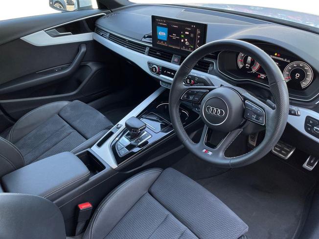 AUDI A4 Avant Photo 6