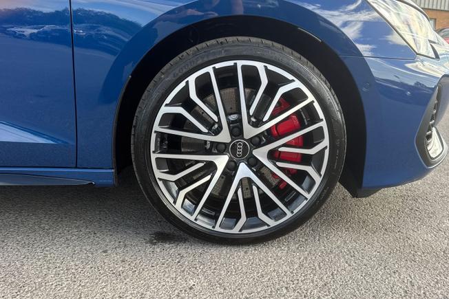 AUDI  S3 Saloon Photo 5