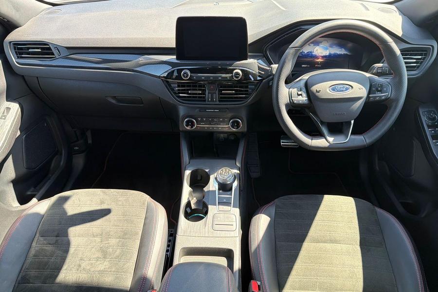 Ford KUGA Photo autoimg-3d58b73ed2cfe9923efe17cbcd3124b4f1555c60.jpg