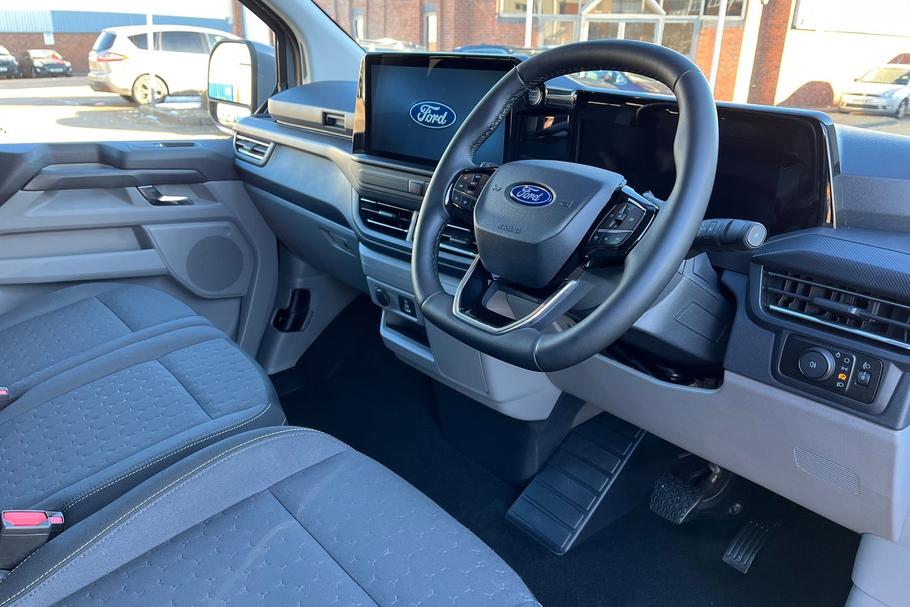 Used Ford TRANSIT CUSTOM 13