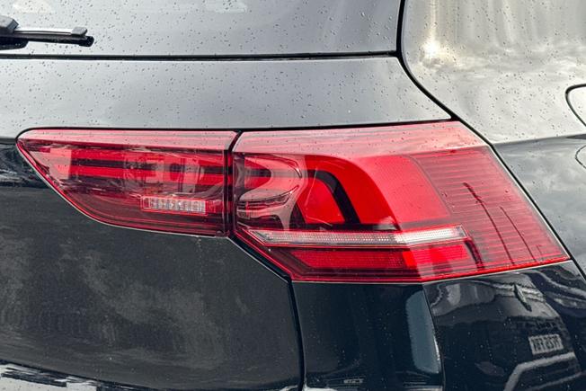 VOLKSWAGEN Golf Photo 18