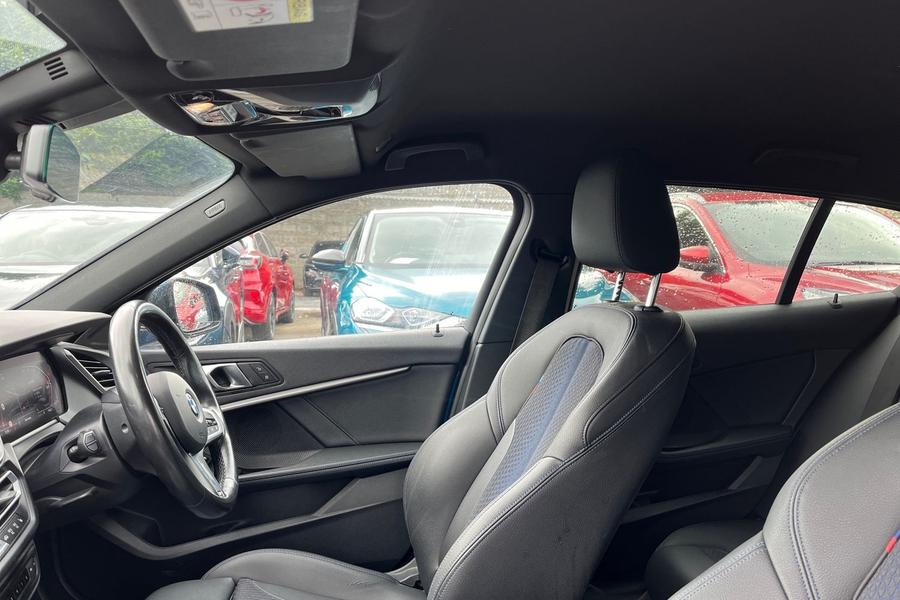 BMW 1 SERIES Photo autoimg-3d5aca951c4252172716a0f66fb8ee540d7bc04f.jpg