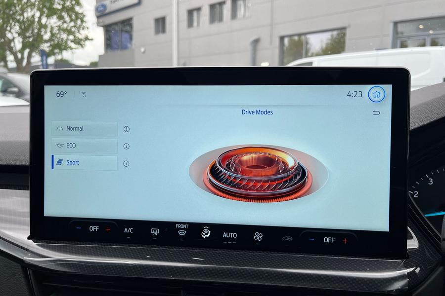 Ford FOCUS Photo autoimg-3d5b92c210ddb6e98747f515505d73cc59436ae4.jpg