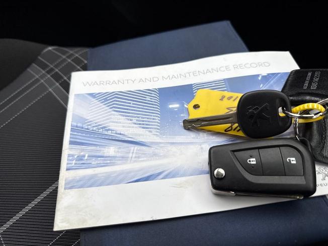 PEUGEOT 108 Photo 38