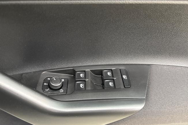 VOLKSWAGEN Polo Photo 27