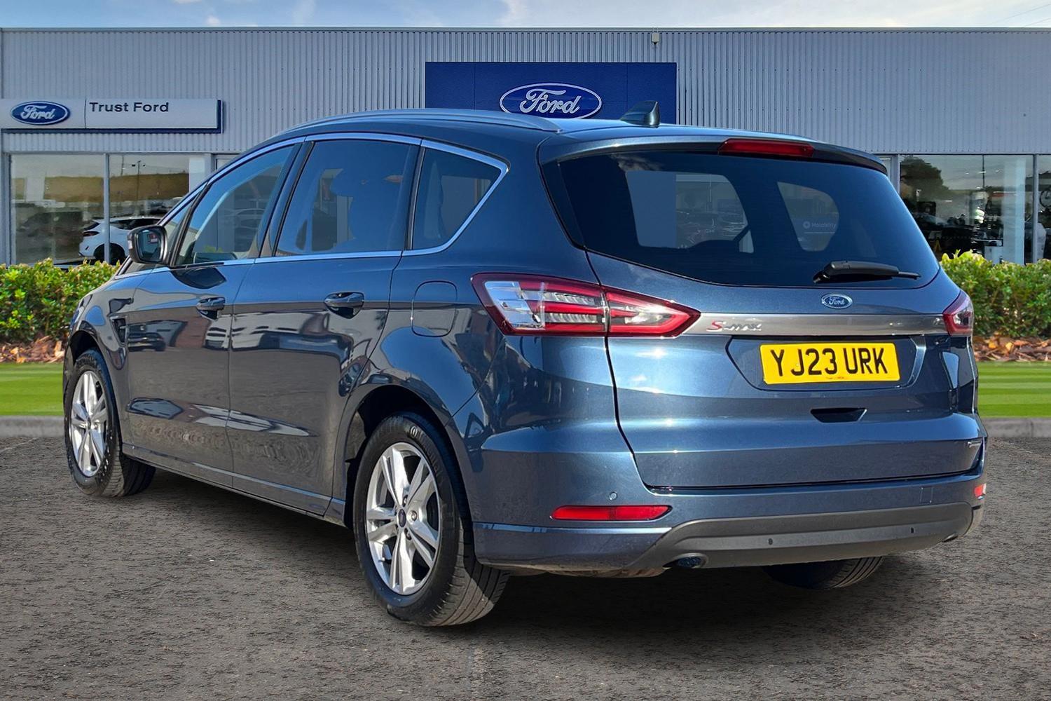 Ford S-Max Photo 1