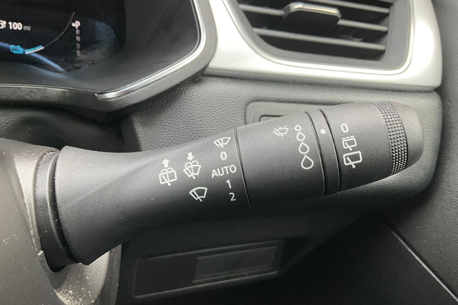 Renault CAPTUR Photo 14