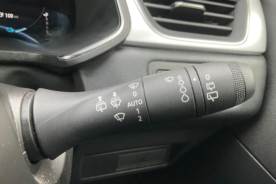 Renault CAPTUR Photo autoimg-3d668a1c2a053c86f9cf45c6e75fdd2afc7abea9.jpg