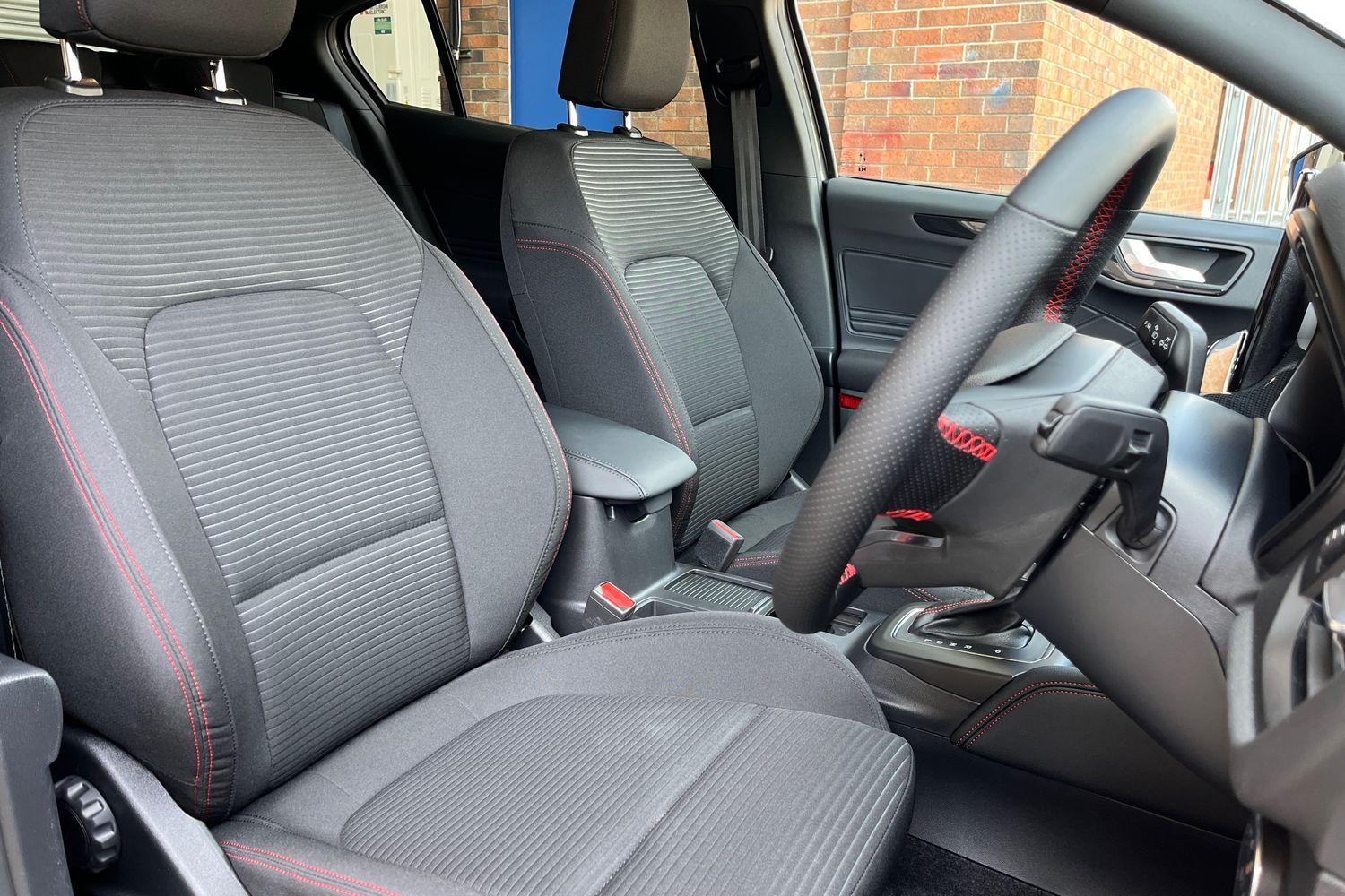 Ford Focus Photo 16