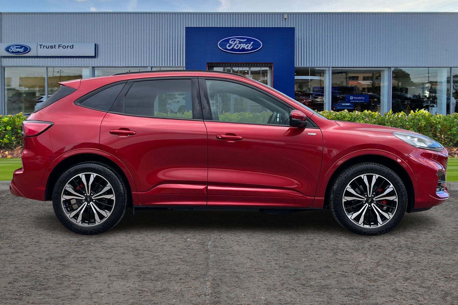 Ford Kuga Photo 2