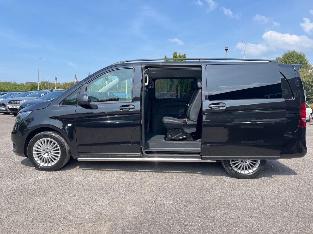 Mercedes-Benz Vito Photo 23