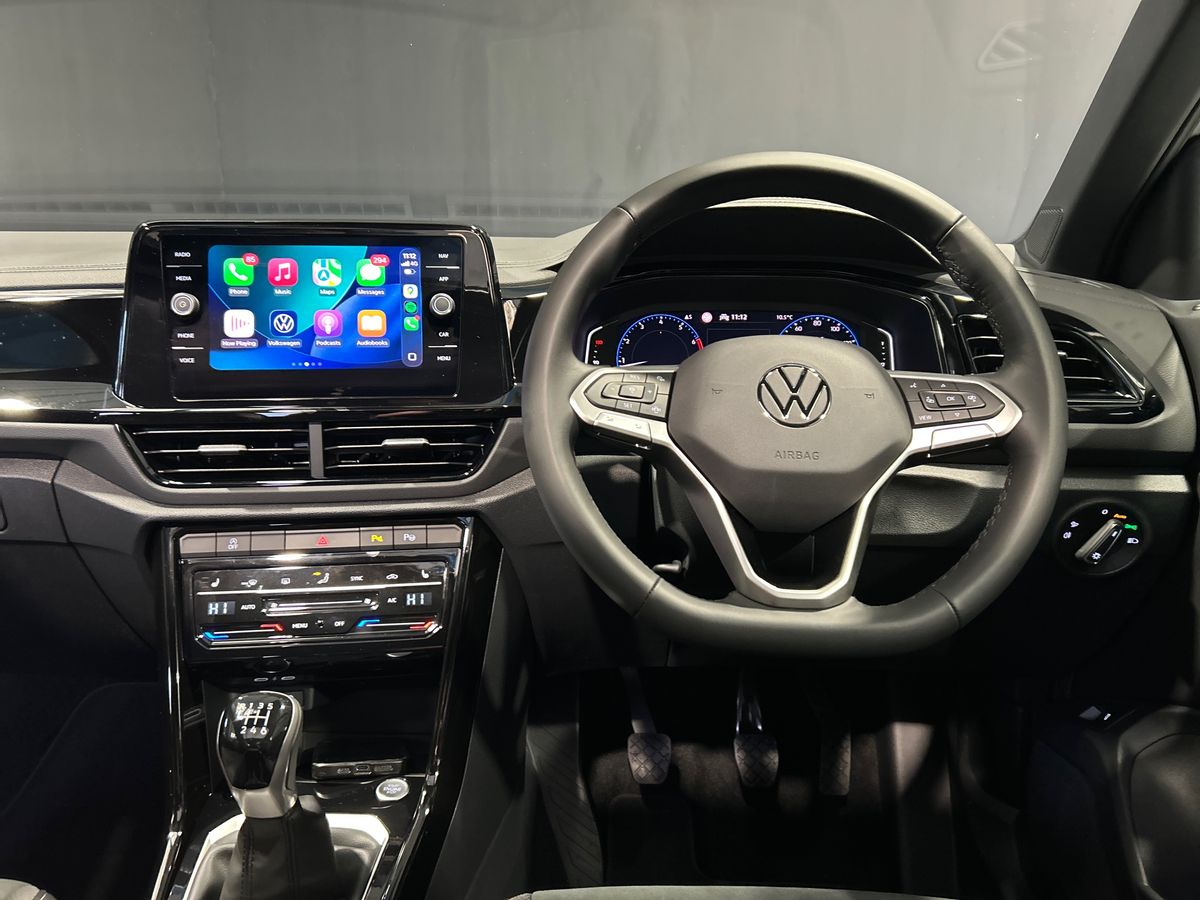 Volkswagen T-Roc Photo autoimg-3d72bfb1e248108a4cfa95ae079250b68b012d86.jpg