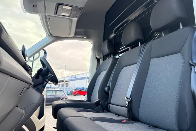 VOLKSWAGEN Crafter Photo 43
