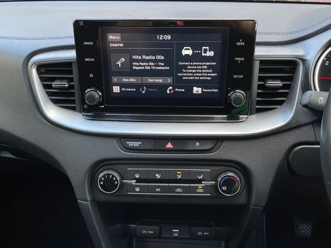 KIA Ceed Photo 14