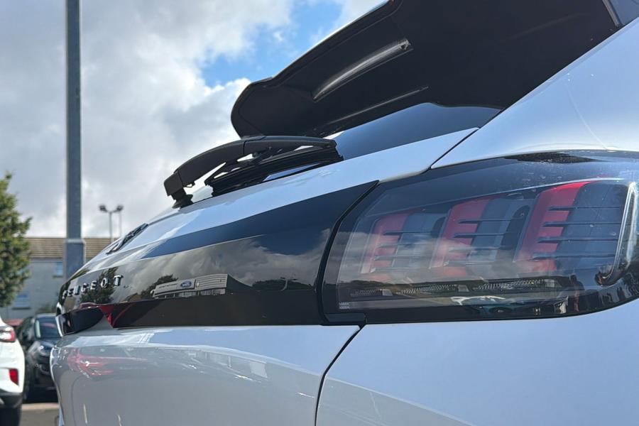 Peugeot 208 Photo autoimg-3d7583a20c79440502d43cc4fe9c5d07c1fe376d.jpg