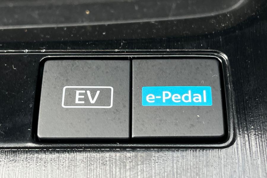 Nissan X-TRAIL Photo autoimg-3d765086bc4d1de12fd99db5673810bbe41dc40b.jpg