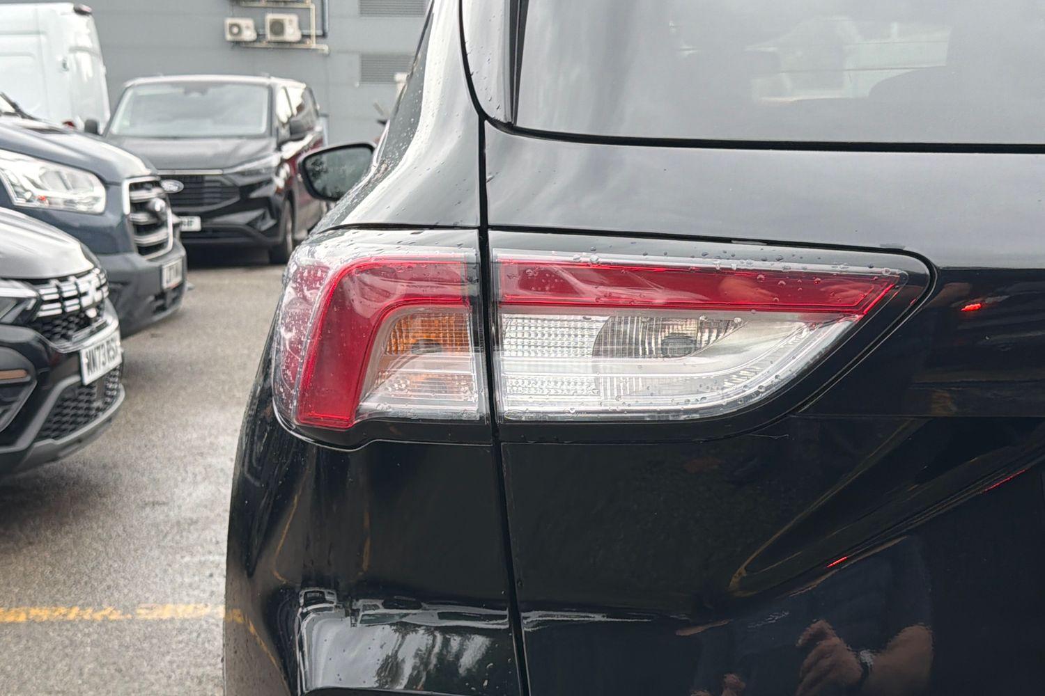 Ford KUGA Photo 24